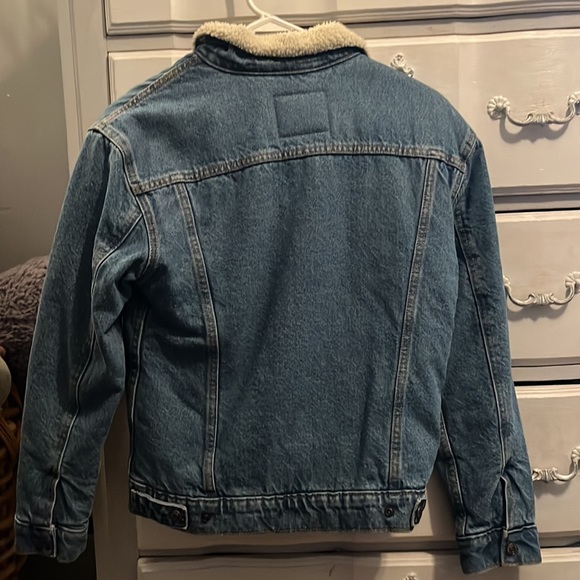 never worn with tags Levi strauss xs ex/boyfriend trucker jacket - Picture 3 of 3